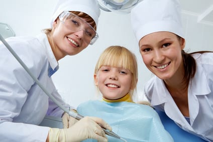 How to Become a Dental Assistant – How to Get Certified, Salary and Jobs