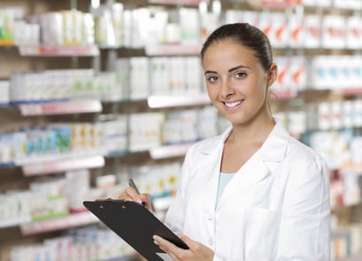 How to Become a Pharmacy Tech in Four Simple Steps